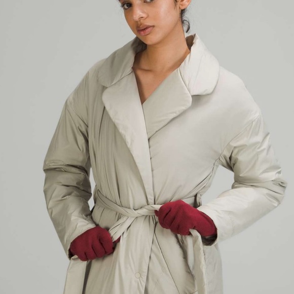 NWT Lululemon Warm Revelation Gloves *Tech In Sz M/L - Picture 3 of 3